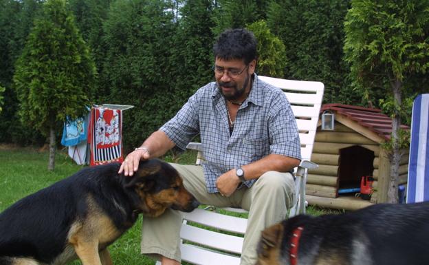 Un adiós que suena con muchos acentos