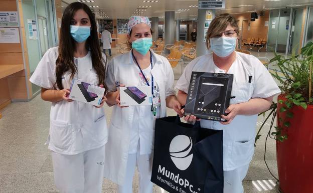 Ingenieros informáticos de Asturias donan tablets y tarjetas de datos a los hospitales de la región