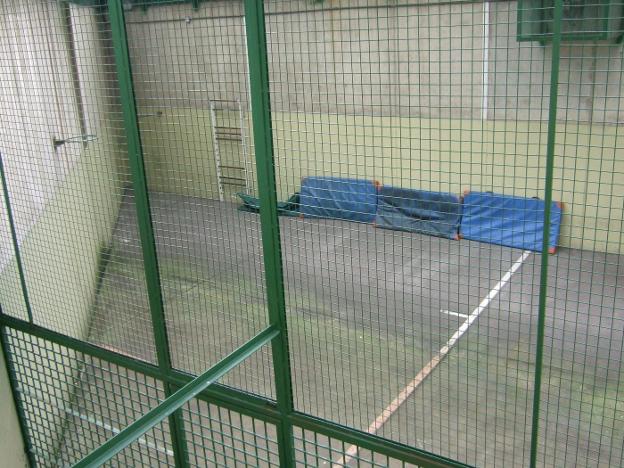 El Defensor del Pueblo pide 105 funcionarios más para la cárcel tras empeorar el módulo de mujeres