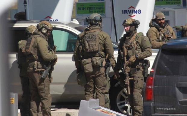 17 muertos en la peor matanza de la historia de Canadá