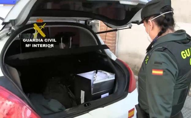 Coronavirus | La Guardia Civil ha entregado más de 800 lotes de medicinas y alimentos en Asturias