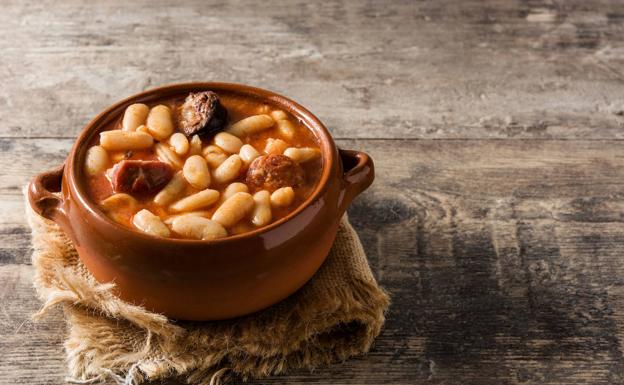 Fabadas solidarias con apoyo Michelín y guisandero