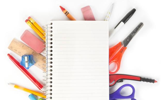 Cruz Roja reparte material escolar a 614 estudiantes asturianos