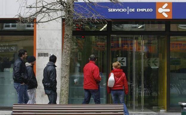 EPA | España suma 121.000 desempleados en el primer trimestre, 5.800 de ellos en Asturias