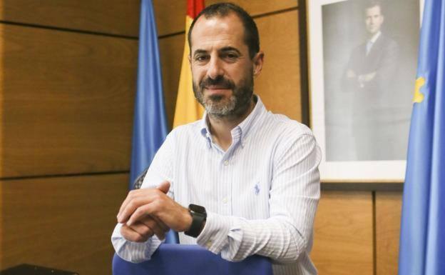 La Policía local de Oviedo denuncia al alcalde de Siero por «desobedecer a la autoridad competente incumpliendo el estado de alarma»