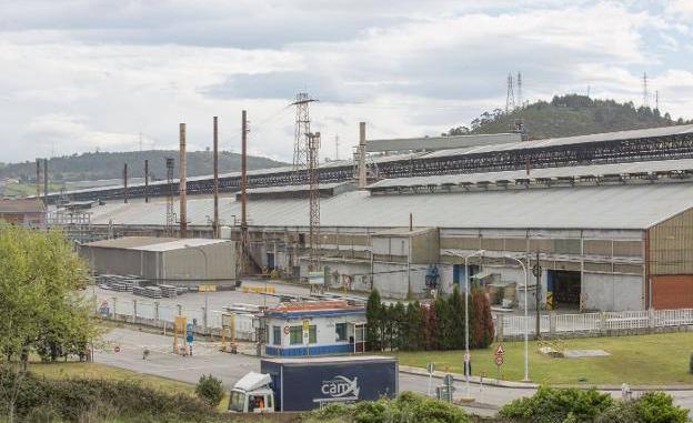 La plantilla de Alu Ibérica no ve «nada tangible» tras su reunión con Riesgo