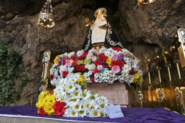 La Santina recibe en su cueva a los cangueses a partir del lunes