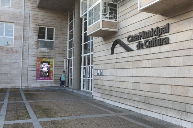 Bances Candamo blinda su interior y saca el mostrador al pasillo