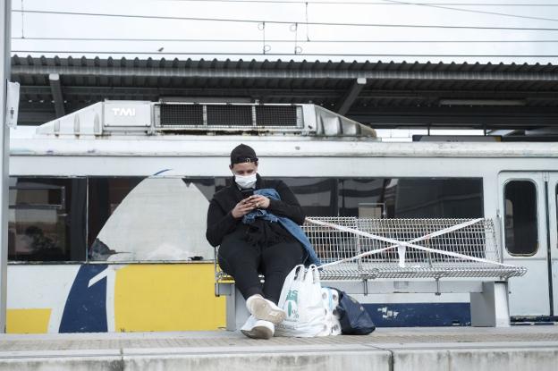 El Gobierno ya estudia que la mascarilla sea obligatoria en la calle