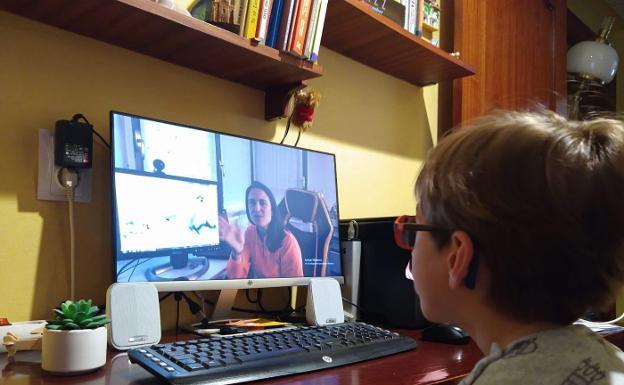 Educación empieza a preparar una enseñanza y evaluación 'online' para el próximo curso