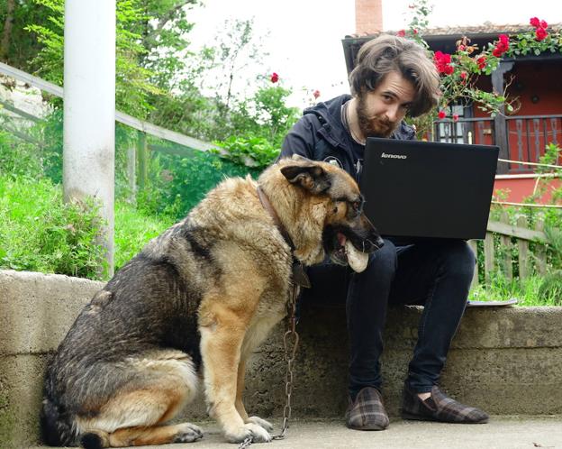 La Universidad supera sus primeros exámenes 'online' entre quejas por los fallos del sistema