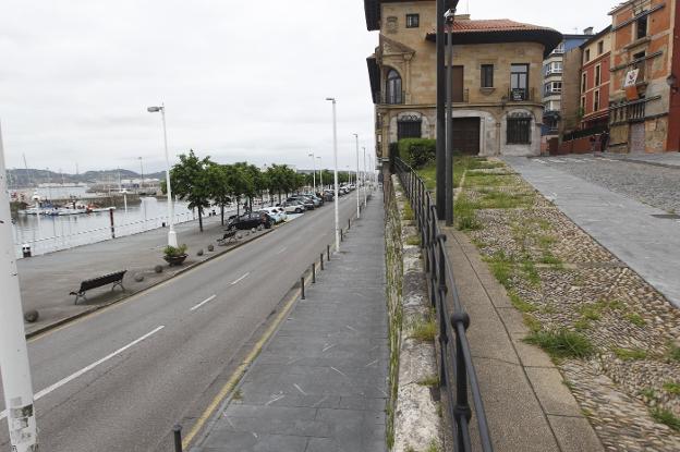 La oposición acusa al equipo de gobierno de peatonalizar «sin consenso ni proyecto»