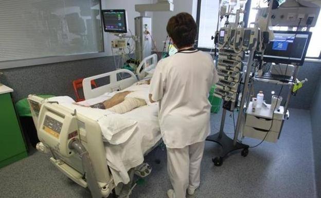 Al menos seis jubilados volvieron a la sanidad pública asturiana para ayudar contra la pandemia