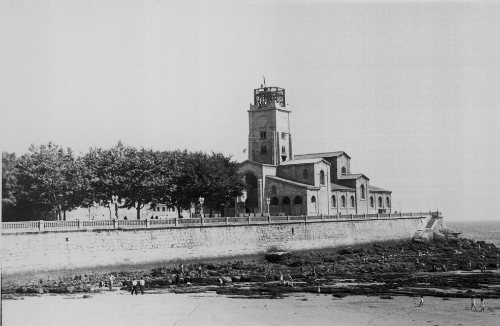 Cuando Gijón recuperó la iglesia de San Pedro