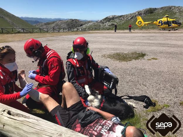 Rescatan a un hombre en el entorno de L'Angliru que fue mordido por una serpiente