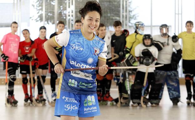 Natasha Lee renueva con el Telecable Hockey