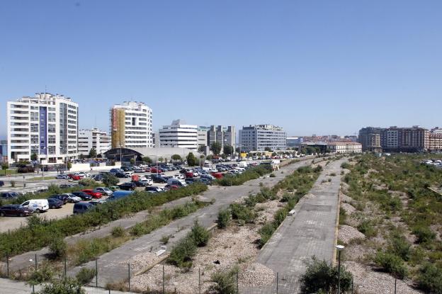 El Ayuntamiento de Gijón decide llevar la estación a Moreda tras encargar su propio informe