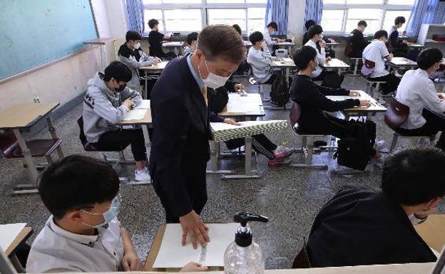 La vuelta al colegio dispara los contagios de coronavirus en Corea del Sur