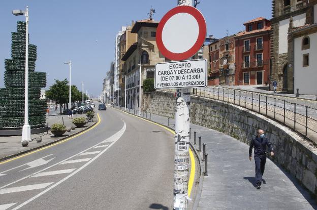 Gran confusión en el primer día peatonal de Claudio Alvargonzález