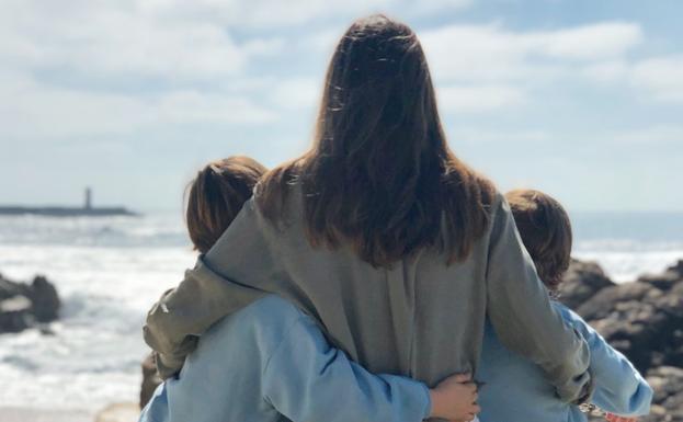 Sara Carbonero comparte una foto de su hijo Lucas en su cuarto cumpleaños