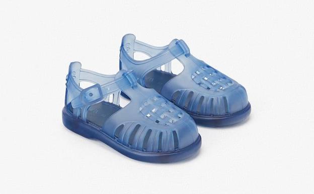 Las sandalias cangrejeras de nuestra infancia vuelven a ser tendencia | El  Comercio