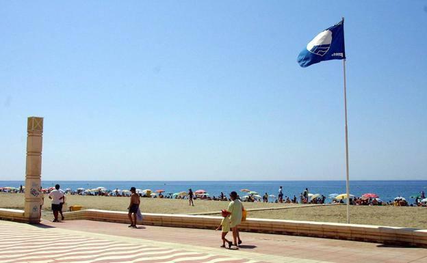 España lucirá 688 'Banderas Azules' este verano y mantiene su liderazgo mundial