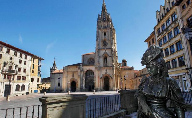 El BOE publica el inicio de la declaración BIC de 55 bienes muebles de la Catedral de Oviedo