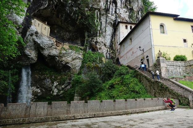 El Cabildo de Covadonga mantiene a 22 trabajadores en ERTE por la falta de ingresos