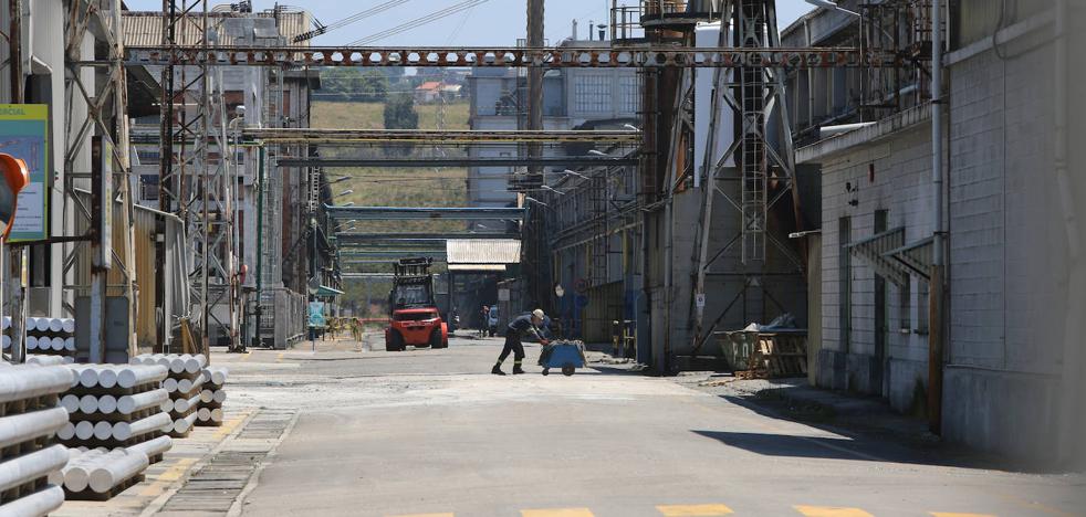 Podemos pide a Maroto un calendario de «intervención pública» en la planta de Alu Ibérica de Avilés