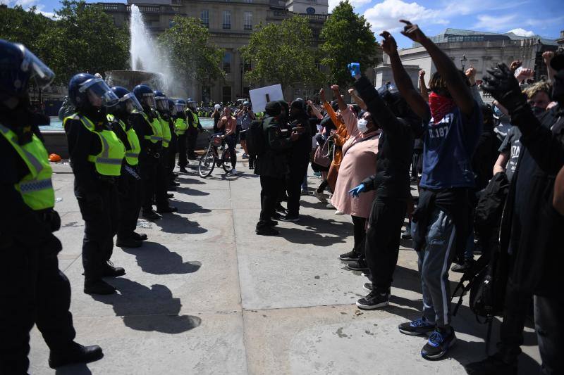Tensas protestas contra el racismo en París y Londres