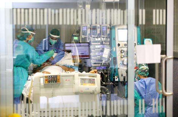 Los hospitales asturianos vuelven a la normalidad tras superar lo peor de la crisis