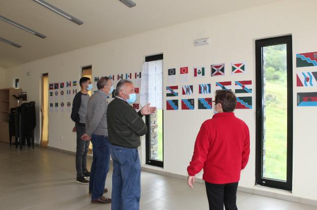 Pesoz elige su bandera entre 105 diseños