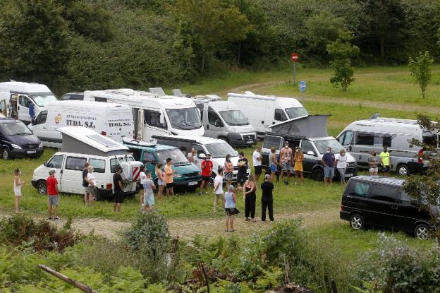 Los caravanistas reinvindican su derecho al estacionamiento