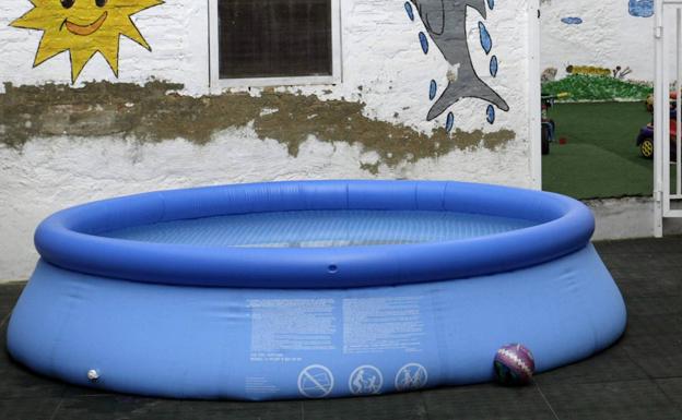 La OCU alerta de los riesgos de las piscinas hinchables: estos son los consejos a tener en cuenta