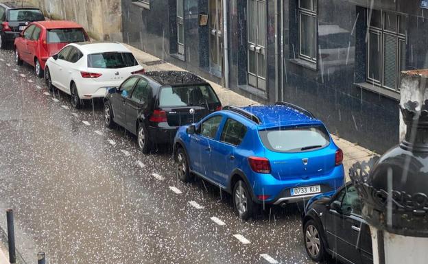 La primera tormenta del estío dejó en Asturias 605 rayos en siete horas