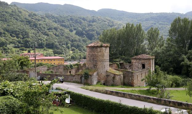 La recuperación del conjunto de Olloniego comenzará con 250.000 euros para el puente