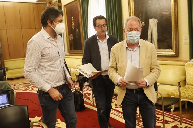 «Si delante de un colegio hay aparcamientos, se quitarán»