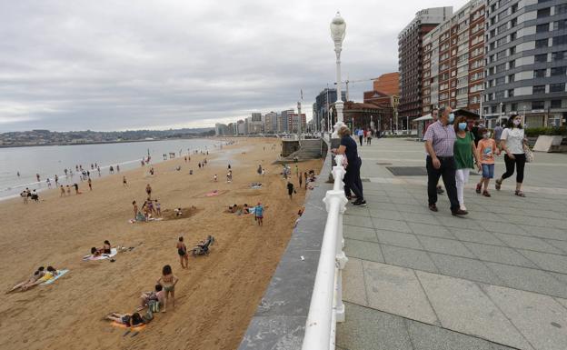 El sector turístico remonta el vuelo en el primer fin de semana de verano