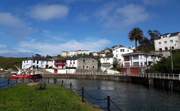 El Franco, la mar de tierras en el Occidente asturiano