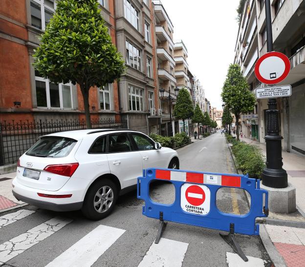 Vecinos de Martínez Marina y Quintana piden tarjetas para circular por Rosal