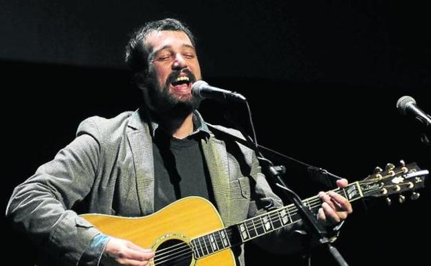 Pablo Moro, Igor Paskual y Petit Pop actuarán este verano en la plaza de Porlier