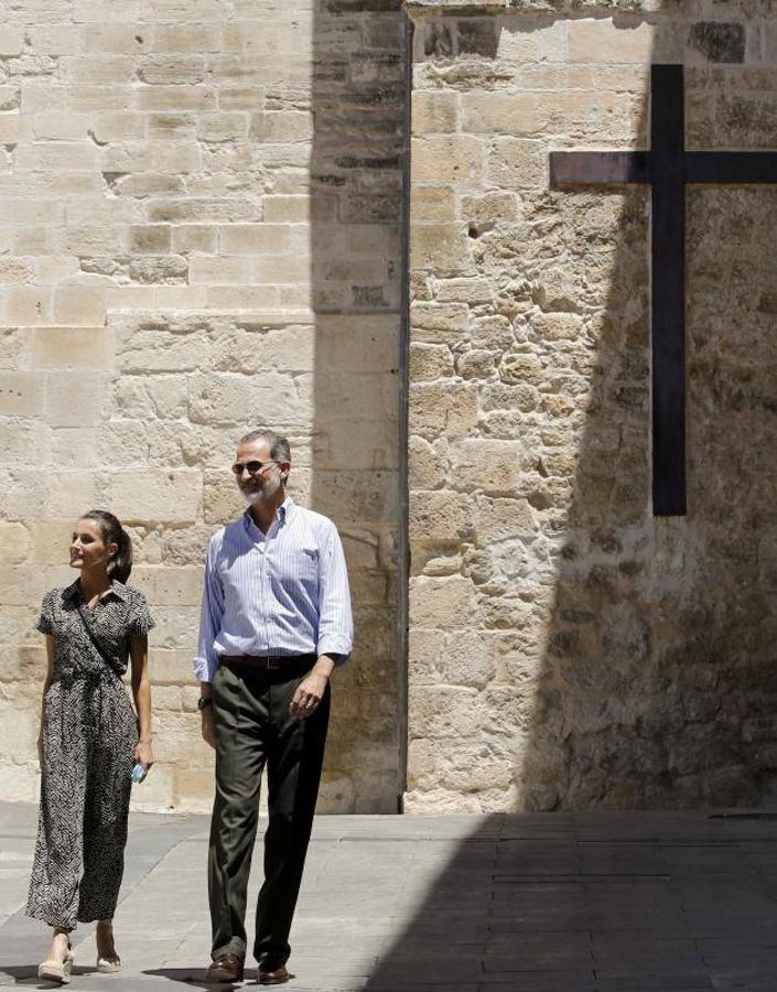 El look asequible con el que Letizia ha triunfado en su visita a Cuenca