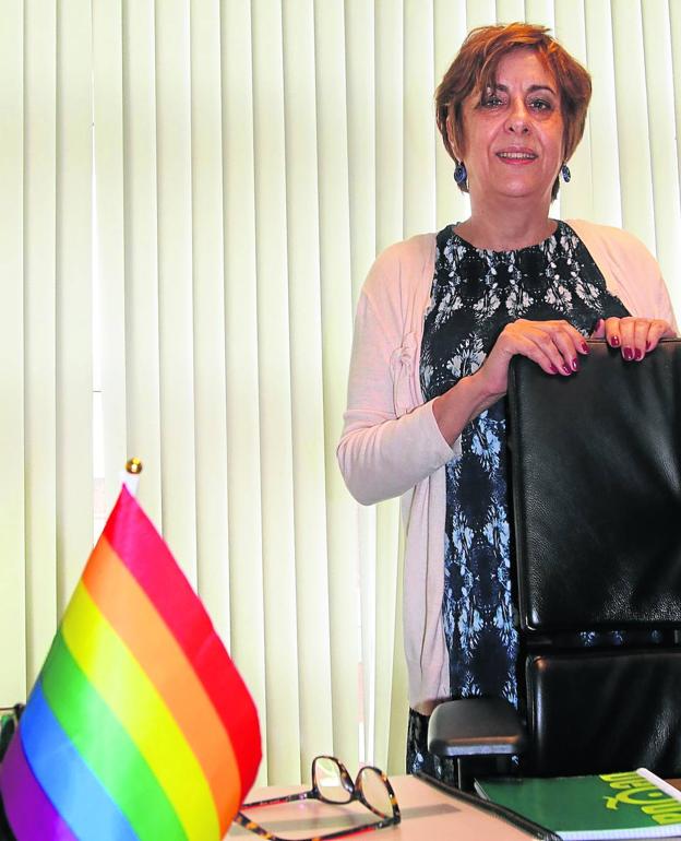 «Si los ayuntamientos y la Iglesia se niegan a quitar los símbolos franquistas, lo haremos nosotros»