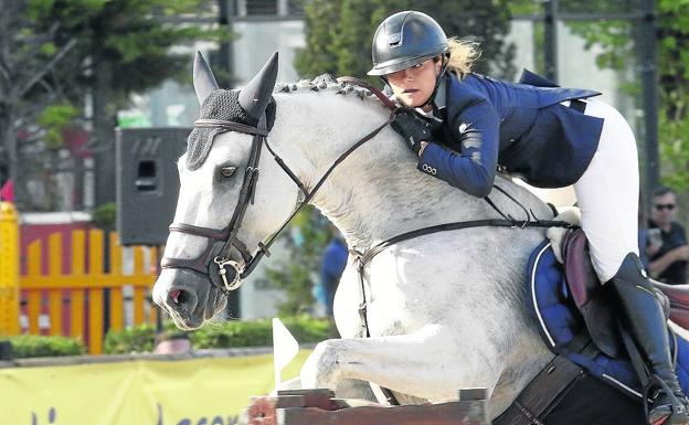 Carolina Villanueva rompe los pronósticos