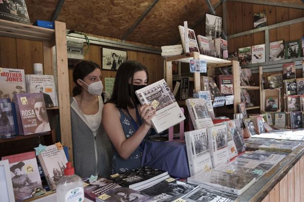 Una feria del libro «animada», pero sin bocadillos ni noria