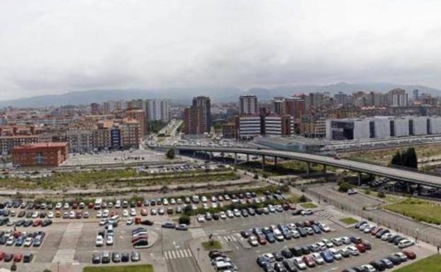 Ayuntamiento y Principado buscarán con Fomento avanzar en el proyecto constructivo de la estación en Moreda