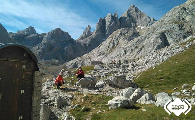 Evacúan a un montañero herido en Cabrales