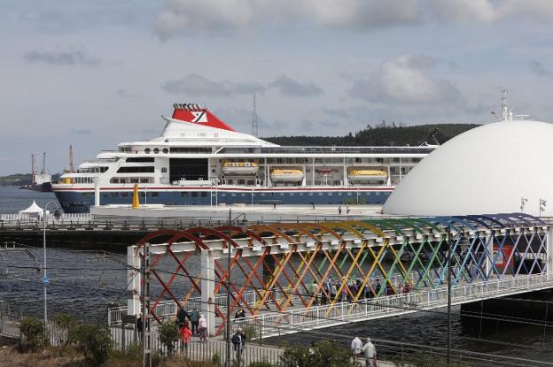 El coronavirus trunca el año en el que Avilés iba a batir el récord de cruceristas