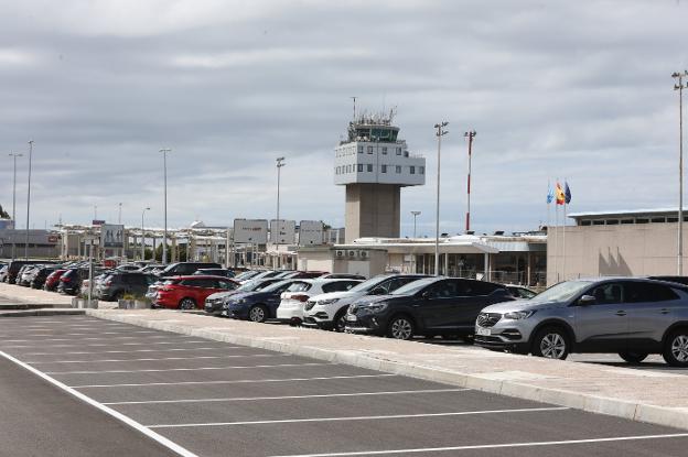 Vox critica las propuestas del PP para el aeropuerto