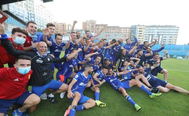 Las paradas de Aitor llevan al Covadonga a Segunda B